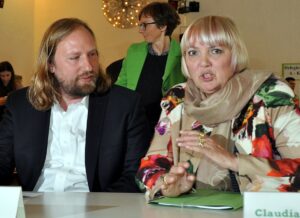 Mehr über den Artikel erfahren Grüner Rammbock des Kapitals 2