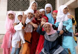 Mehr über den Artikel erfahren Zwangsheirat, Verwandtenehe, Kinderehe, Polygamie und Genitalverstümmelung im Islam