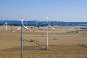 Mehr über den Artikel erfahren Irrsinn Windkraft 1: Vergiftung von Natur, Wasser und Menschen