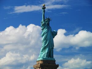 Mehr über den Artikel erfahren US-Geopolitik: Schock für die EU-Eliten und Hoffnung für die Welt