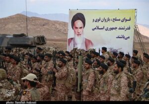 Mehr über den Artikel erfahren Iran: Zur totalitären Konstitution des staatsislamischen Herrschaftssystems