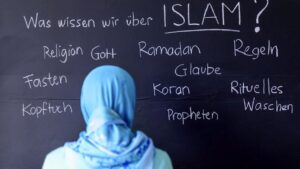 Mehr über den Artikel erfahren 65 Prozent junger Muslime für islamische Einheit von „Religion“ und „Politik“