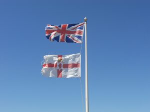 Mehr über den Artikel erfahren „Genug ist genug“: Massenproteste in Großbritannien nach widerwärtiger Gewalttat