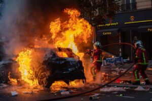 Mehr über den Artikel erfahren Gewaltexzesse in Frankreich